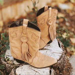 Oak Tree Farms tan suede western boho cowboy boots